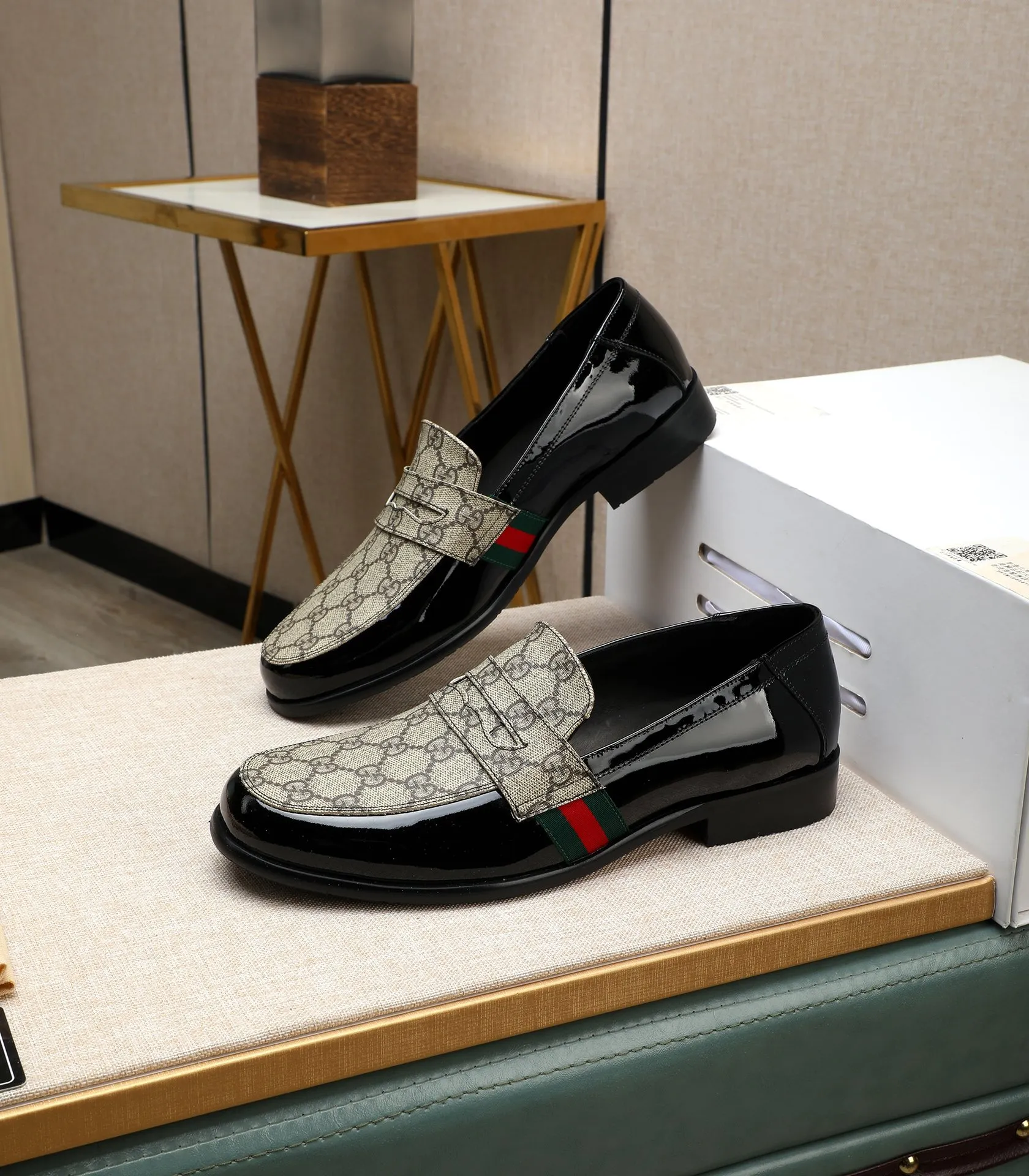 Men's shoes 💰500 📛📛 Original version (water-dyed cow lining) GUCCI official website formal shoes 🌀 Italian 🇮🇹 imported cowhide ➕ top imported water-dyed cowhide lining 💋 fine handmade original bottom, the real thing looks better when photographed in person Standard size 38-44 (45 46 customized)